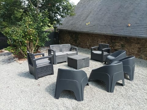 Patio, Day, Garden, Garden, Seating area, Garden view, Garden view