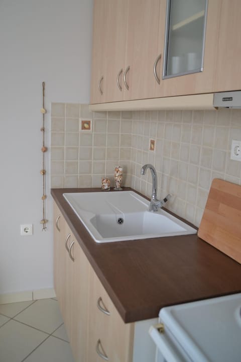 Hibiscus House in traditional settlement of Parikia Apartment in Paros