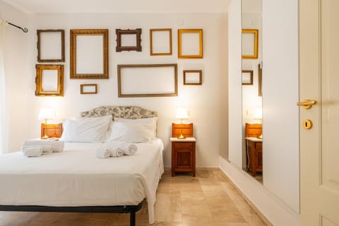 Decorative detail, Bedroom