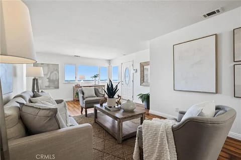 Beachfront 3 Bedroom 3 Bath In Seal Beal, Ca House in Seal Beach