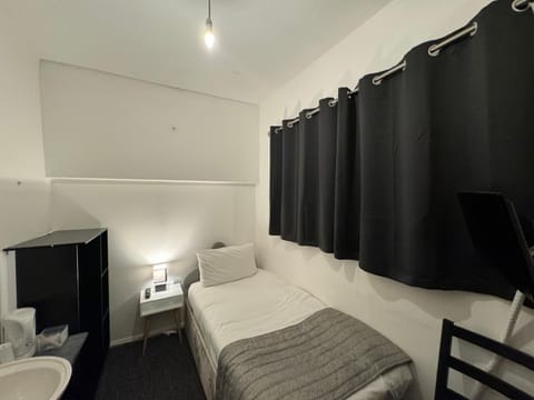 Hotels 24-7 - The Old Knoll Guesthouse Bed and Breakfast in Newport