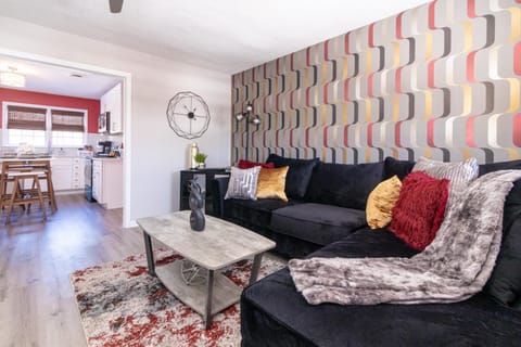 Facade/entrance, Living room, Seating area