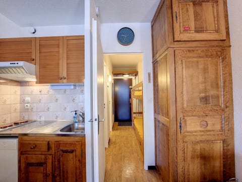 Studio fonctionnel avec coin montagne et balcon exposé Sud, proche pistes et commerces - FR-1-275-205 Apartment in Montvalezan