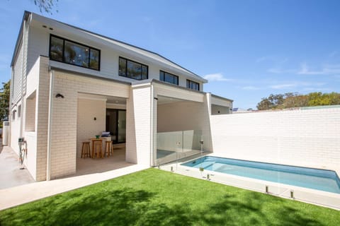 Garden, Swimming pool