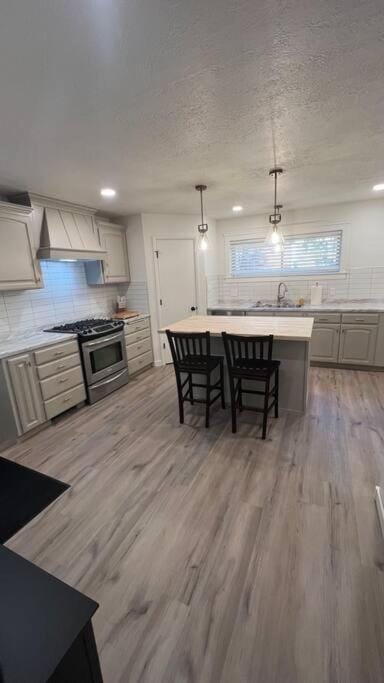 Kitchen or kitchenette, Dining area, dishwasher, minibar, pet friendly, stove