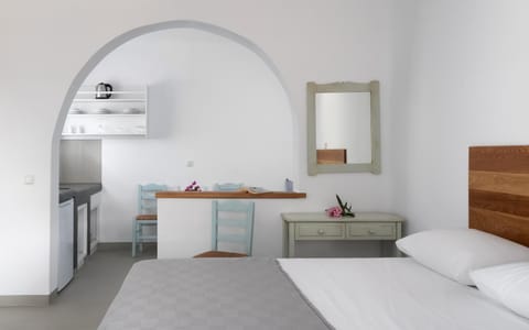 Bed, Photo of the whole room