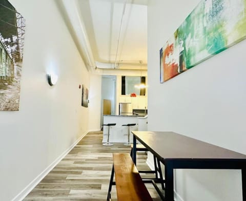 2 BR Contemporary Modern Loft Apartment in Indianapolis