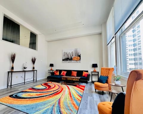 2 BR Contemporary Modern Loft Apartment in Indianapolis