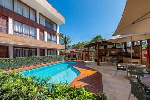 Property building, Patio, Day, Garden, Garden view, Pool view, Swimming pool, sunbed