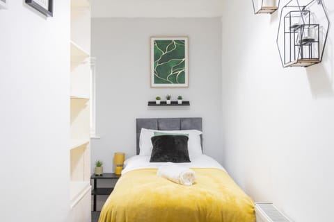 Bed, Decorative detail, Bedroom