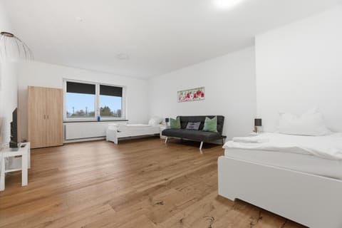 Komfort Apartment Neumünster Ideal für Firmen & Langzeitaufenthalte Apartment in Neumünster