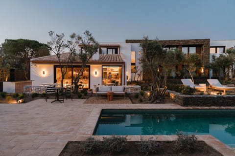 Property building, Patio, Garden, Garden view, Pool view, Swimming pool