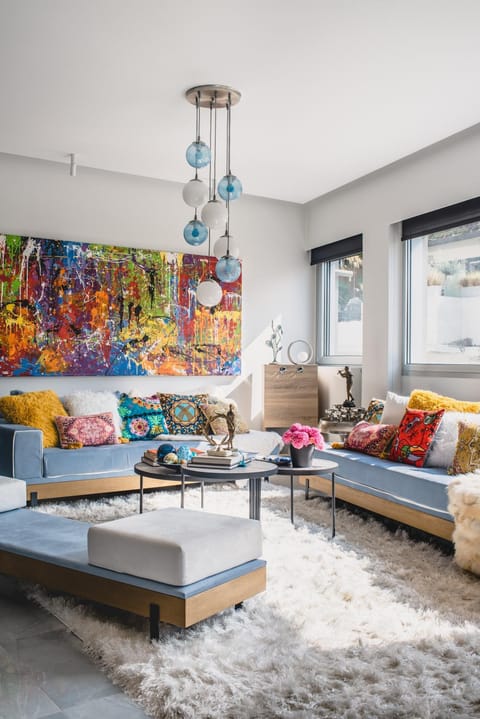Living room, Seating area