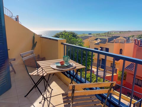 Golfcourse, View (from property/room), Balcony/Terrace