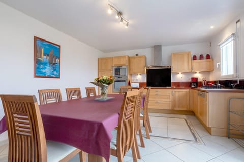 Maison vue mer 150m de la plage House in Trégunc