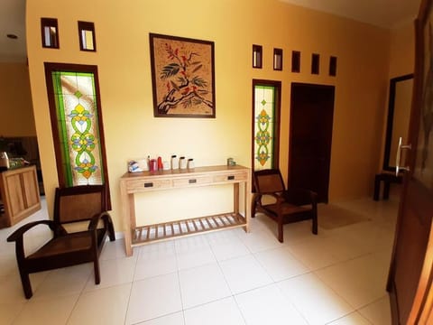 Lobby or reception, On site