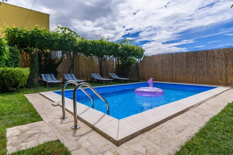 Garden view, Pool view, Swimming pool