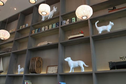 Lounge or bar