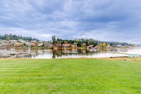 Gathering Together Cabin Cabin in Gig Harbor