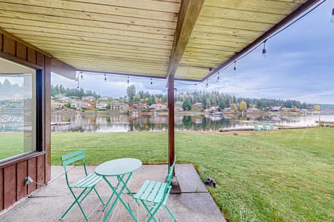 Gathering Together Cabin Cabin in Gig Harbor