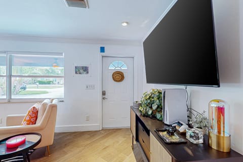 Casa Coconut House in East Naples