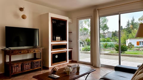 Le Noyer - Sublime 3P Provençale sur MOUGINS - Parking - Climatisation Apartment in Valbonne