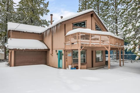 Hummingbird Haven - Walk to Lake House in Big Bear