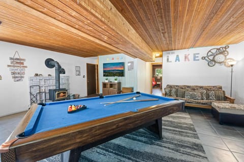 Hummingbird Haven - Walk to Lake House in Big Bear