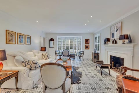 The Grey - Large Eclectic and Quiet Home House in Statesboro