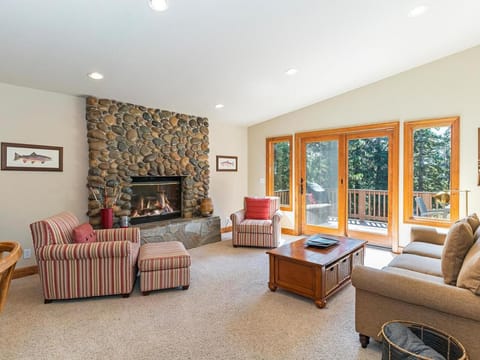 Amazing mountain setting House in Incline Village