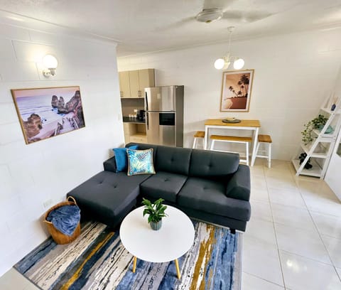 Living room, Seating area, fireplace