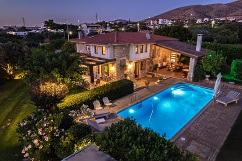 Property building, Natural landscape, Garden view, Pool view