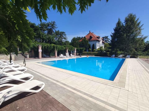 Summer, Swimming pool