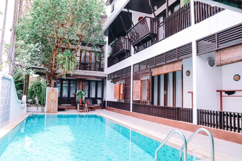 Property building, Swimming pool