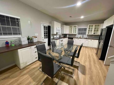 BELVEDERE Home with big pool-near Houston Downtown House in Katy