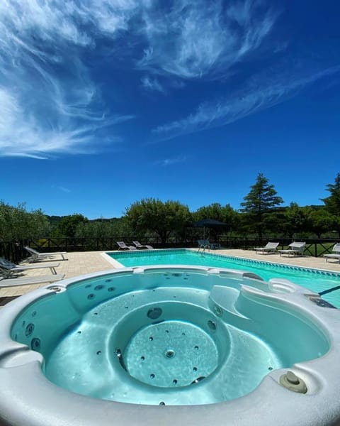 Spa and wellness centre/facilities, Swimming pool