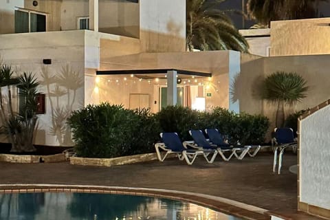 Patio, Night