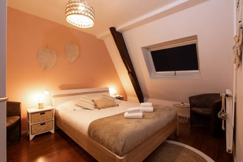 Bed, Bedroom