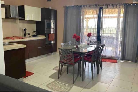 2 Bedroom Penthouse with country and sea views Apartment in Marsaskala