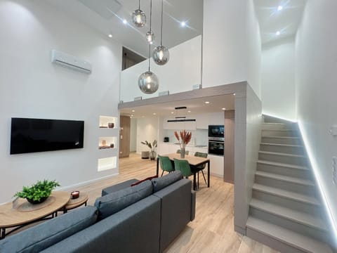 TV and multimedia, Kitchen or kitchenette, Living room, Dining area, minibar, air conditioner