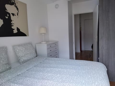 Appartement la défense Courbevoie Apartment in Puteaux