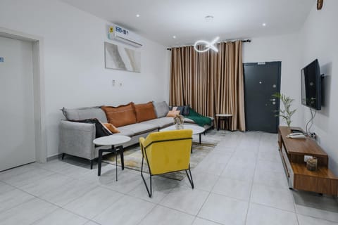 TV and multimedia, Living room, Seating area, air conditioner