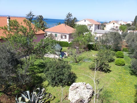 Natural landscape, Garden view, Sea view