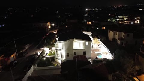 Night, Bird's eye view