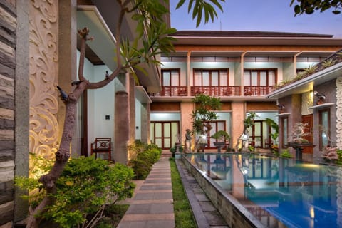 Garden, Swimming pool