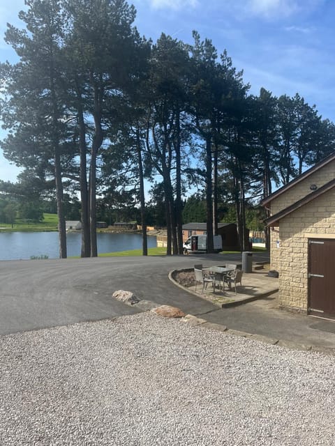 8 lakeview Campground/ 
RV Resort in Ribble Valley District