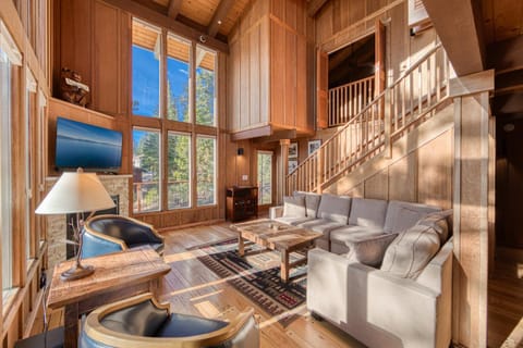 View at Dollar Point - Beautiful Lake Views with Sunny Deck, Quiet Neighborhood, Near Skiing House in Dollar Point