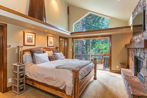585 Knotty Pine - Gorgoeous Moutain Home House in Incline Village