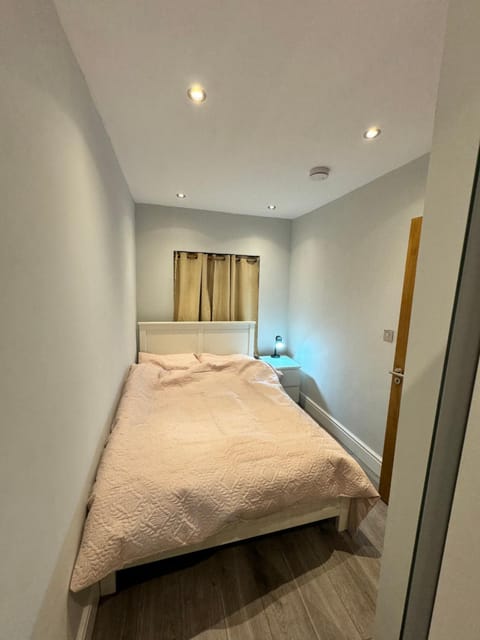 1 bed with kitchenette and bathroom Vacation rental in Oxford