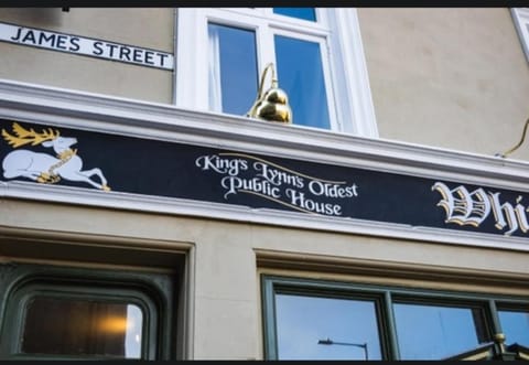 The White Hart Hotel in Tower Street